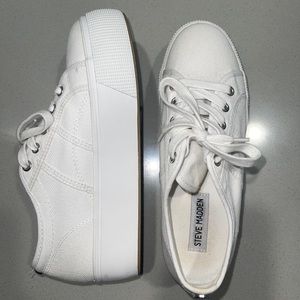 Steve Madden Elore Sneaker